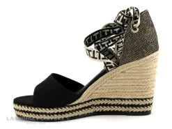 Tamaris 1-28344-20 Black - Sandale Femme Avec Ruban - Talon Compense -Chaussures Pour Femmes cd24607c73b9e66c561f35ea11d5d5ef img 7423.jpg 180372